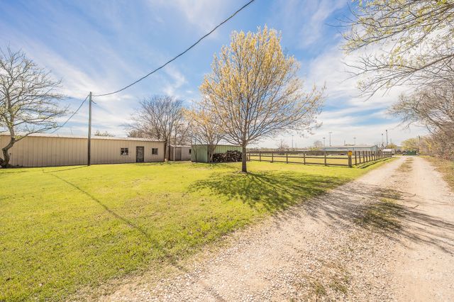 11485 Ridgeview Circle, Fort Worth, TX 76244