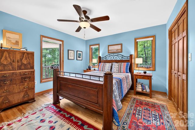 127 Woodburn Drive, Swannanoa, NC 28778