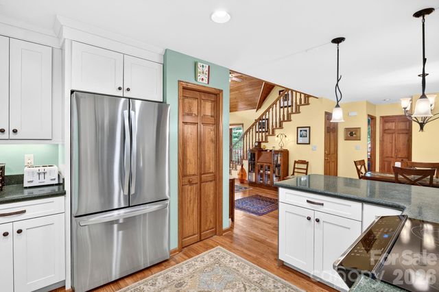 127 Woodburn Drive, Swannanoa, NC 28778