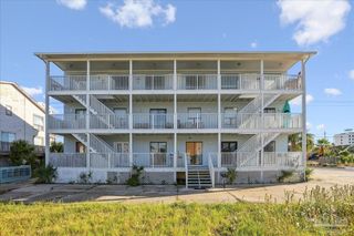 8460 Gulf Blvd 302, Navarre Beach, FL 32566