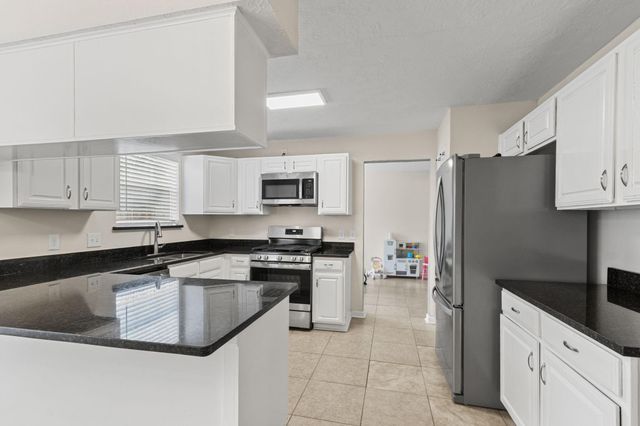 1323 Cowden Court, Missouri City, TX 77489