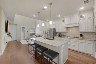 1016 Thomas Place, Carrollton, TX 75006