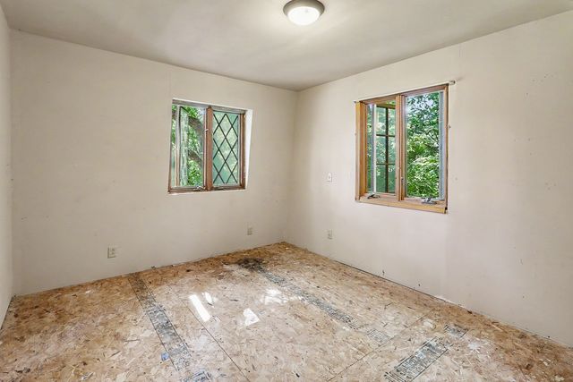 3143 Highway F36 None W, Newton, IA 50208