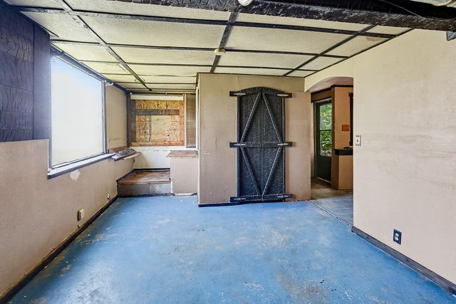 3143 Highway F36 None W, Newton, IA 50208