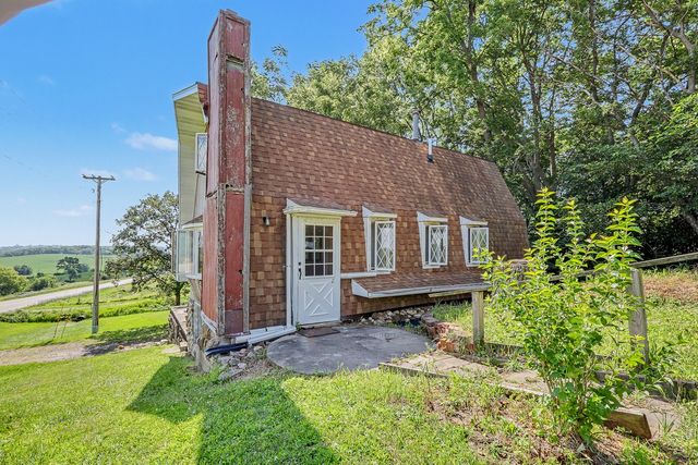 3143 Highway F36 None W, Newton, IA 50208