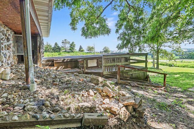 3143 Highway F36 None W, Newton, IA 50208