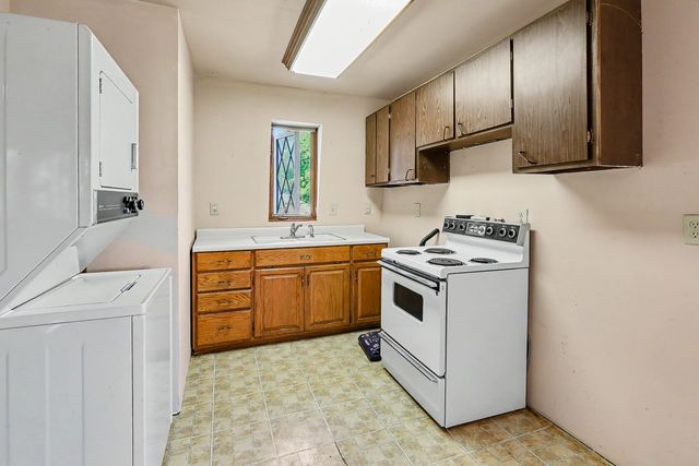 3143 Highway F36 None W, Newton, IA 50208