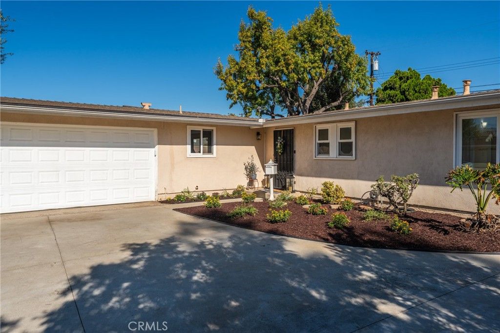 1049 E Walnut Creek Parkway, West Covina, CA 91790 — photo 3