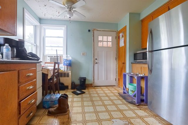 36 Hancock Street, Rochester, NH 03867