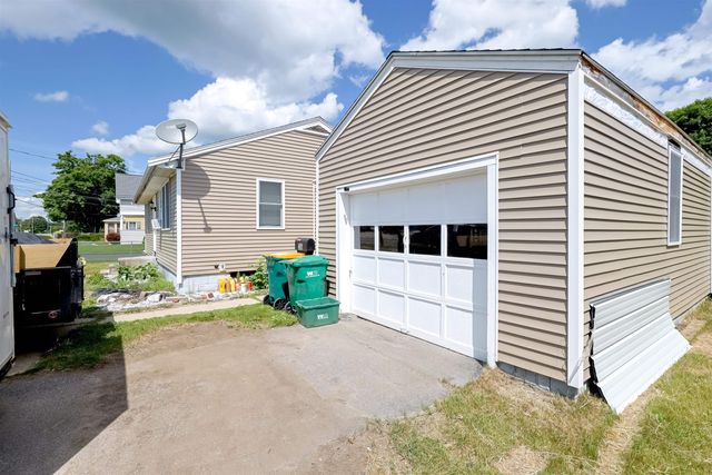 36 Hancock Street, Rochester, NH 03867