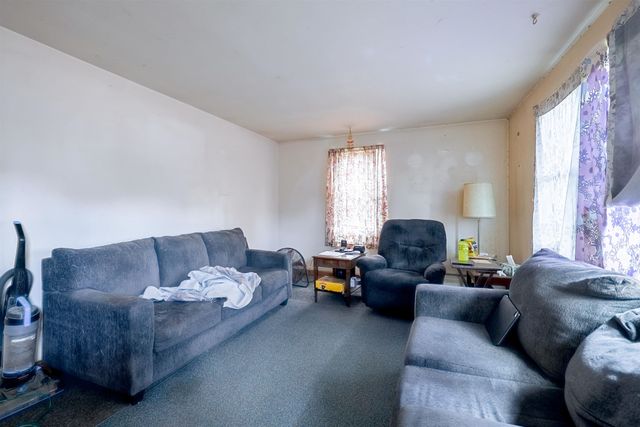 36 Hancock Street, Rochester, NH 03867