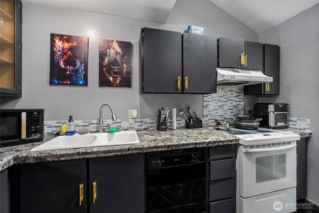 1500 Lake Park Drive SW #28, Tumwater, WA 98512