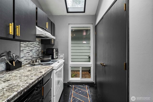 1500 Lake Park Drive SW #28, Tumwater, WA 98512