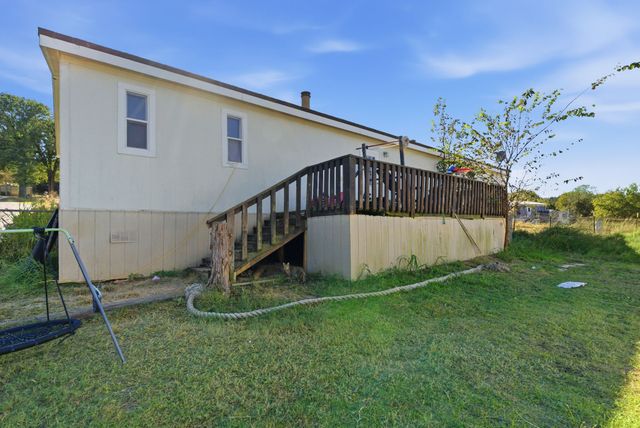 406 Hilltop Meadows Court, Springtown, TX 76082