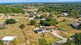 406 Hilltop Meadows Court, Springtown, TX 76082