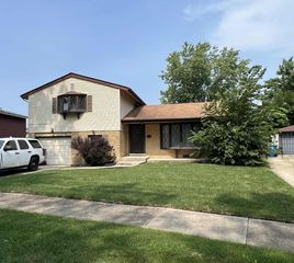 176 N Floyd Lane, Chicago Heights, IL 60411