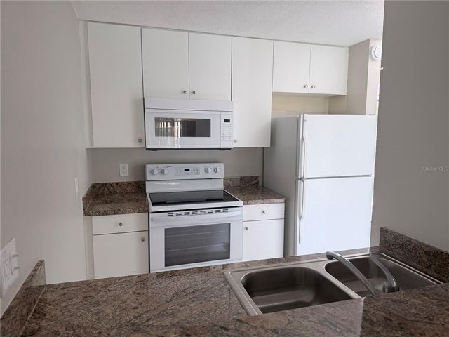 141 FERNERY ROAD A204, Lakeland, FL 33809