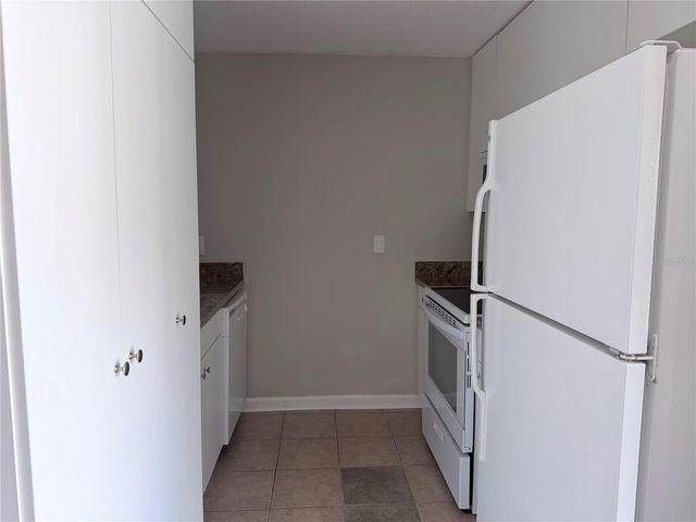 141 FERNERY ROAD A204, Lakeland, FL 33809
