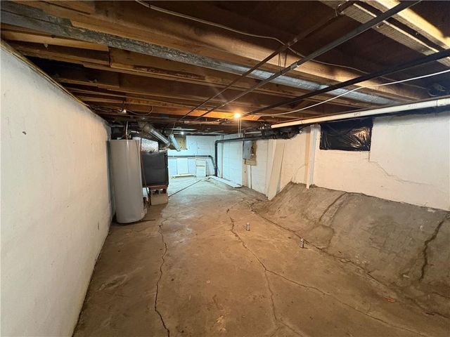 304 S Rogers Road, Louisburg, KS 66053