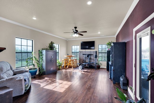 508 Fm 983, Ferris, TX 75125