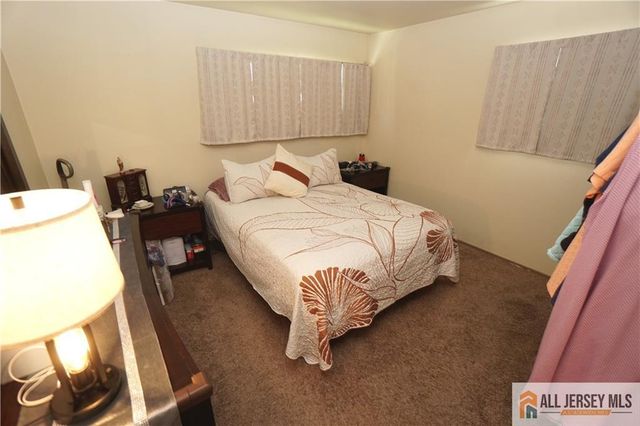 22 Lowell Street, Iselin, NJ 08830