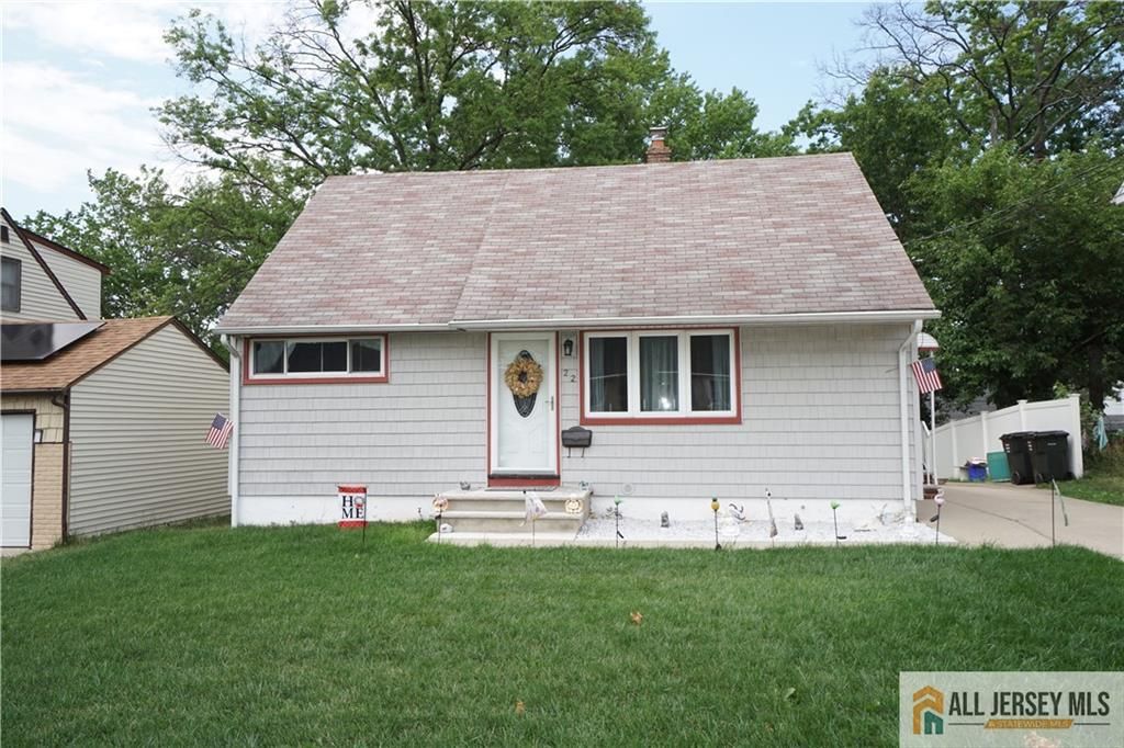 22 Lowell Street, Iselin, NJ 08830