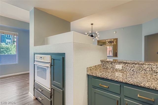 39 East Agate Avenue 208, Las Vegas, NV 89123