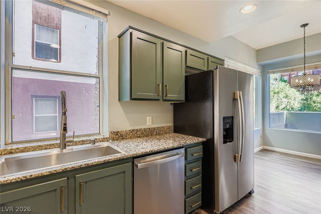 39 East Agate Avenue 208, Las Vegas, NV 89123