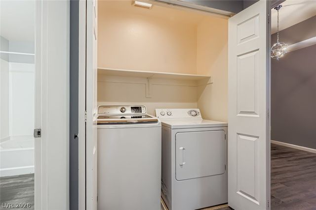 39 East Agate Avenue 208, Las Vegas, NV 89123