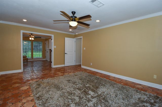 18603 Point Lookout Drive, Houston, TX 77058