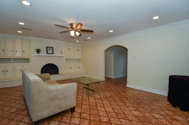 18603 Point Lookout Drive, Houston, TX 77058