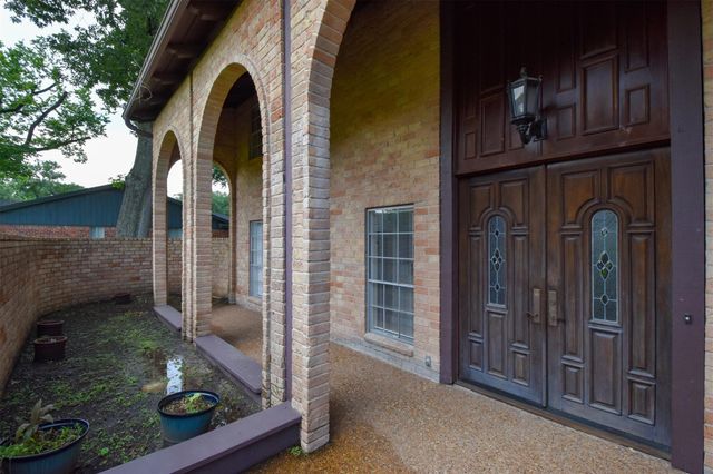 18603 Point Lookout Drive, Houston, TX 77058