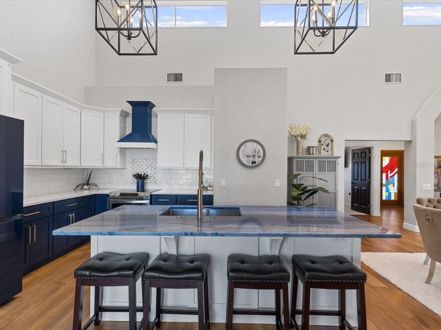 617 KINGSTON COURT, Apollo Beach, FL 33572