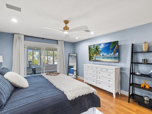 617 KINGSTON COURT, Apollo Beach, FL 33572