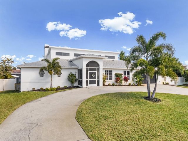 617 KINGSTON COURT, Apollo Beach, FL 33572