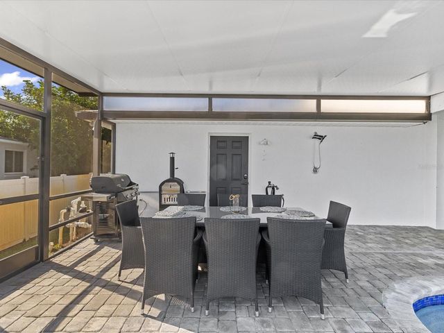 617 KINGSTON COURT, Apollo Beach, FL 33572