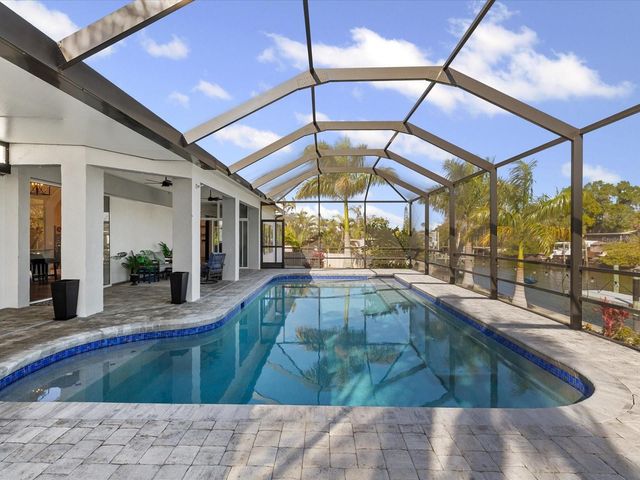 617 KINGSTON COURT, Apollo Beach, FL 33572