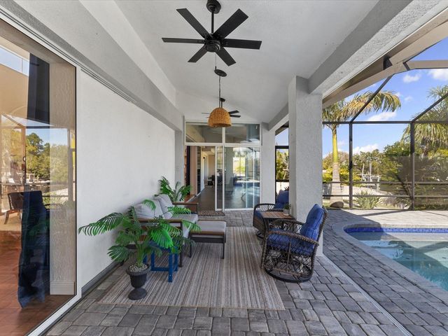 617 KINGSTON COURT, Apollo Beach, FL 33572