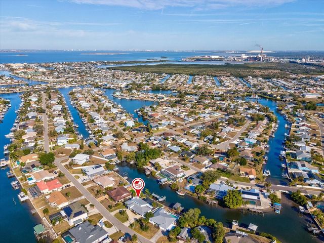 617 KINGSTON COURT, Apollo Beach, FL 33572