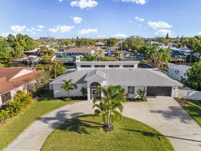 617 KINGSTON COURT, Apollo Beach, FL 33572