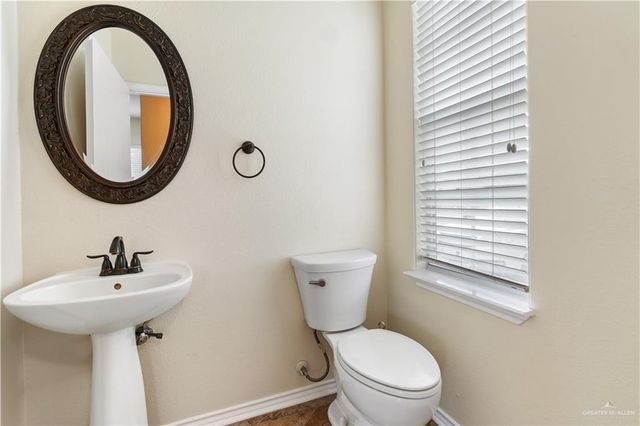 6304 N 21st Street, Mcallen, TX 78504