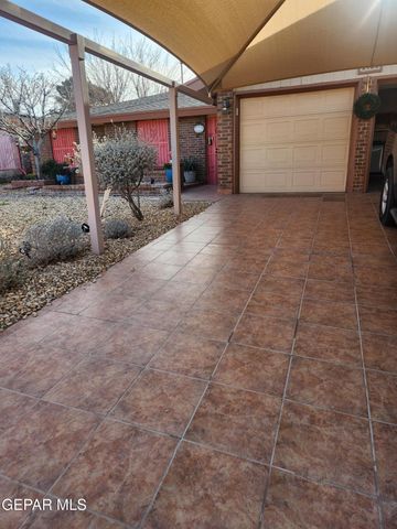 1431 LOST PINES Lane, El Paso, TX 79936