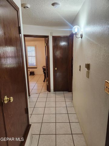 1431 LOST PINES Lane, El Paso, TX 79936