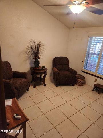 1431 LOST PINES Lane, El Paso, TX 79936