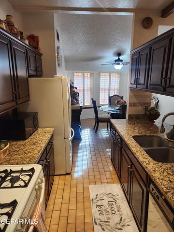 1431 LOST PINES Lane, El Paso, TX 79936