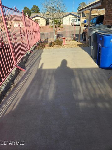 1431 LOST PINES Lane, El Paso, TX 79936