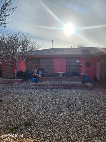 1431 LOST PINES Lane, El Paso, TX 79936