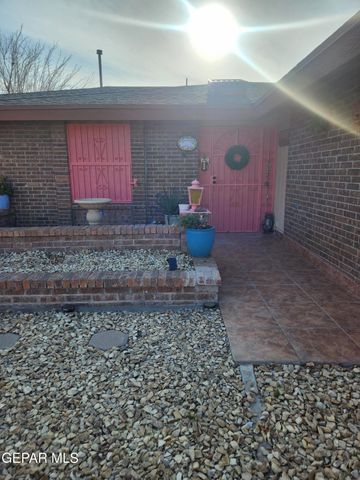 1431 LOST PINES Lane, El Paso, TX 79936