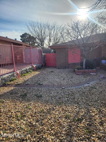 1431 LOST PINES Lane, El Paso, TX 79936