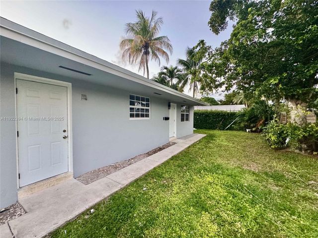 1529 SW 22nd St 2, Fort Lauderdale, FL 33315